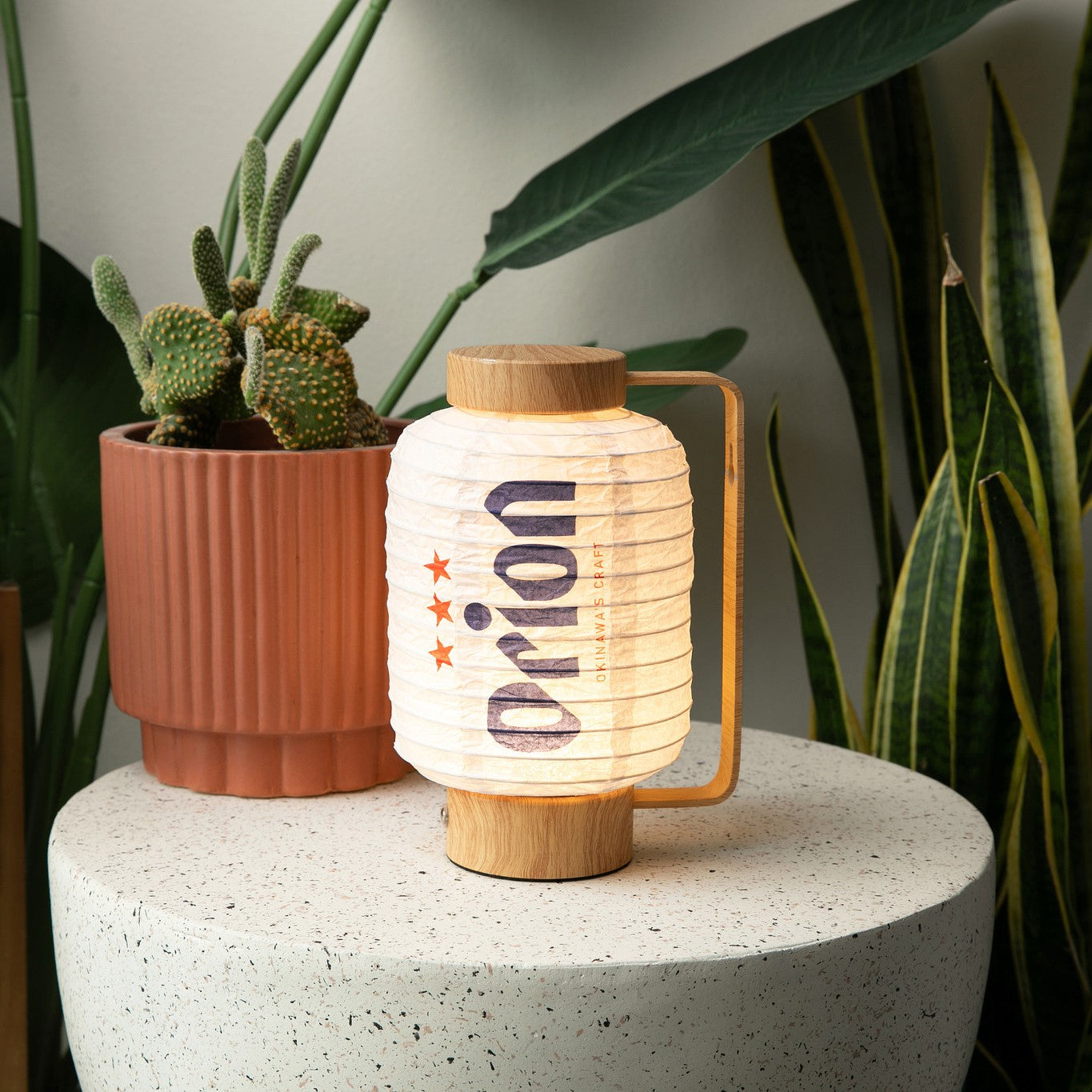 MOMO LANTERN (WALL MOUNT STEM)